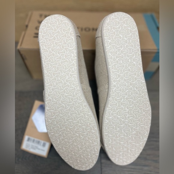 TOMS Seasonal Classic Alpargata woman’s Flats Size 9.5W. New in Box - Picture 10 of 16